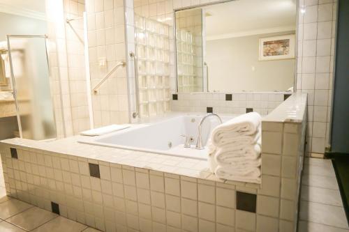 Days Inn by Wyndham West Covina in West Covina, USA