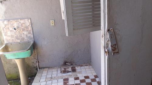 Casa de telha sem mobília (Casa de telha sem mobilia) in Vila Leopoldina