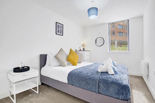 2 Bed Flat - Sleeps 4 - Parking - Wifi