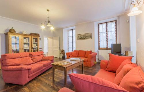 Three-Bedroom Superior Apartment