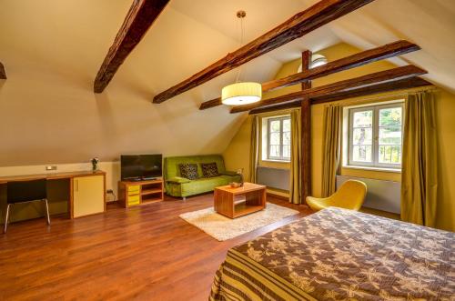 Depandance Edward Kelly - image 28