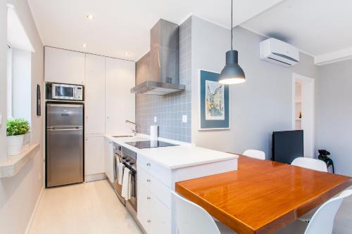 Bright Visconde Apartment - image 7