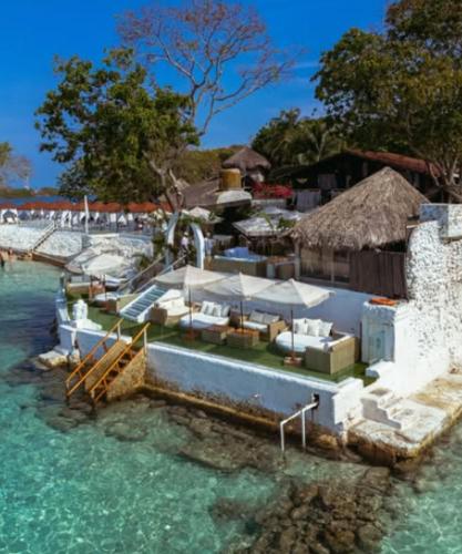 Bora Bora Beach Club & Hotel - Photo 3