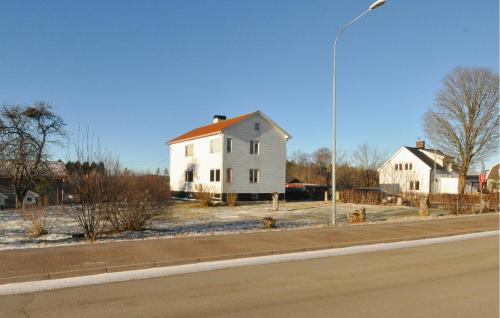 . Nice Apartment In Bäckefors Bengtsfors
