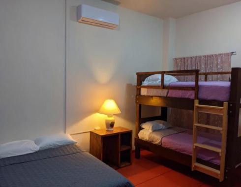 My Family In Monterrey - Hostel Room Type - Quadruple Room