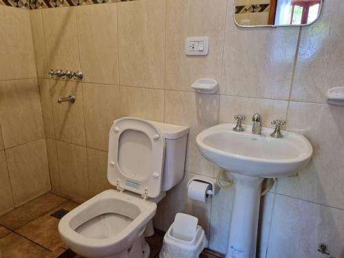 Shower, HOSTAL LA PLAZA IRUYA in Iruya