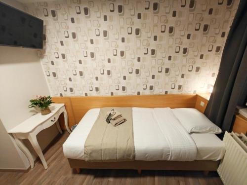 Hotel Tropicana - image 4