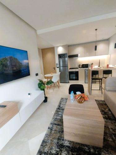 Residence La Reine II 24H Reception Cosy & Central Apartment 1 Minute Near To MOHAMMED V SPORTS COMPLEX 5 Min By Car To Ain Diab Corniche With Optical Fiber Wifi Casablanca, Casablanca (fotografie 4)