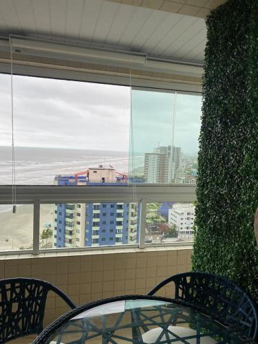 Lindo Apartamento Frente Mar in วีลาบัลเนียเรีย