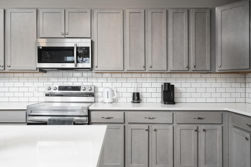 Luxe Escape Near DT Indy Luxe Escape Near DT Indy