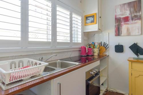 U1 - Quaint 1 Bedroom Unit, Wanda Beach in Cronulla