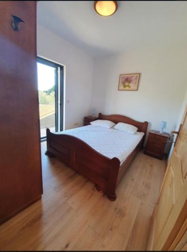 Apartmani Marinero in มิริสตา