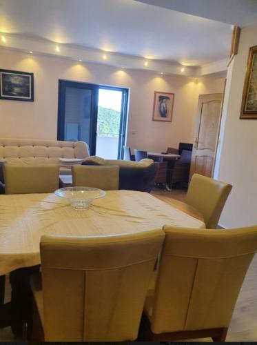 Apartmani Marinero in มิริสตา