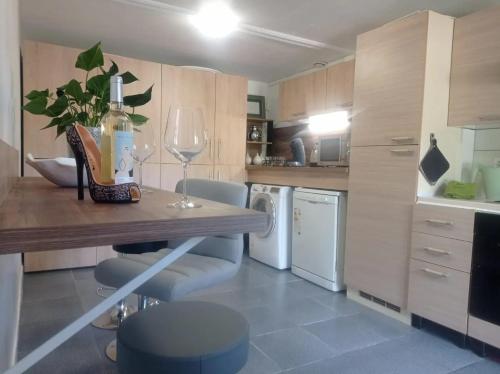 Villa Provençale avec Jardin et Piscine Privée à Beaumes-de-Venise Villa Provençale avec Jardin et Piscine Privée à Beaumes-de-Venise