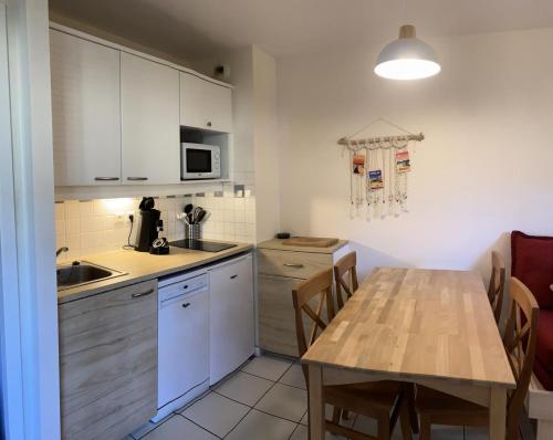 Résidence Les Grands Pins - maeva Home - Appartement 2 pièces 4 personnes - Sélection MAE-7104 (Residence Les Grands Pins - maeva Home - Appartement 2 pieces 4 personnes - Selection MAE-7104) in Carcans