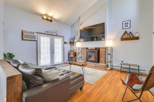 Tobyhanna Home with Fire Pit, Pool and Beach Access!, Tobyhanna