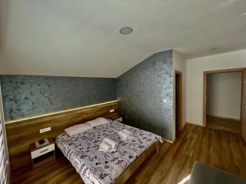 Deluxe Double or Twin Room with Lake View