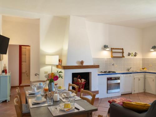 Holiday Home Borgo Castagnoli-4 by Interhome