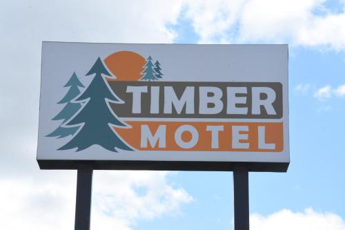 設施, Timber Motel in 克林頓