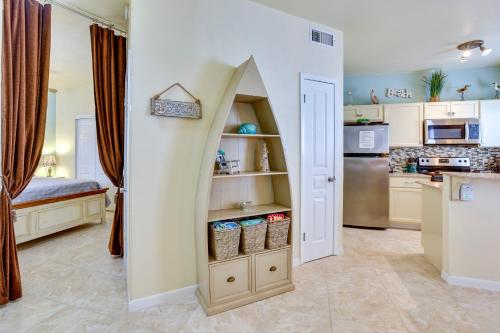 Padre Island Condo with Pool Access - Walk to Beach! in Corpus Christi, USA