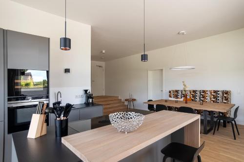 Ferienwohnung Gartenlounge Schönberg - Kalifornien in Kalifornien, Deutschland