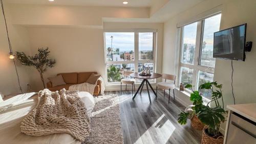 Lovely Studio in heart of Hollywood, Los Angeles (photo 9)