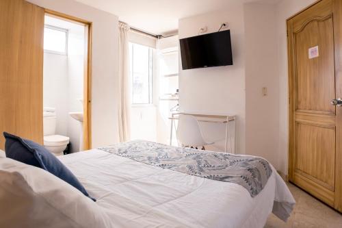 1 queen bed