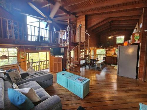 Tropical Treehouse In Paradise St Thomas in Nazareth