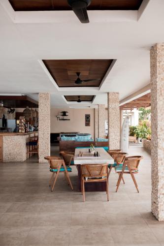 Bar/lounge, Living Asia Resort and Spa in Lombok