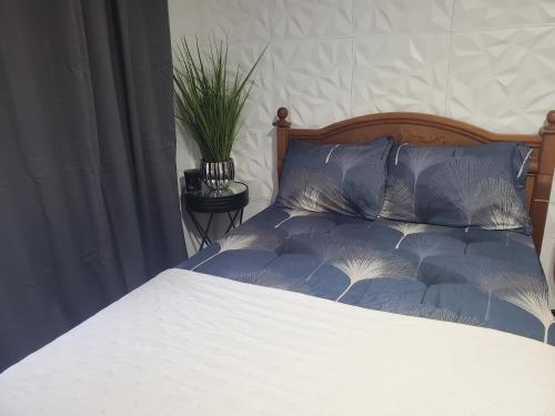 Private room with parking and bathroom in Aguada