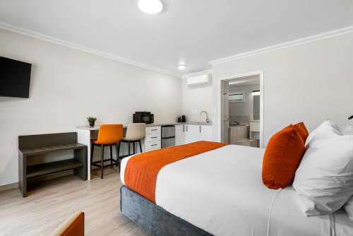 STAY 284 Rotorua - Refurbished Modern Accommodation