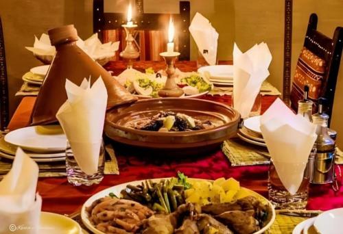 Ételek és italok, Private Luxury Camp in Takojt