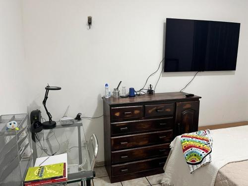 Quarto de Casal em Apto no Centro - só o quarto de casal - apto compartilhado - image 4