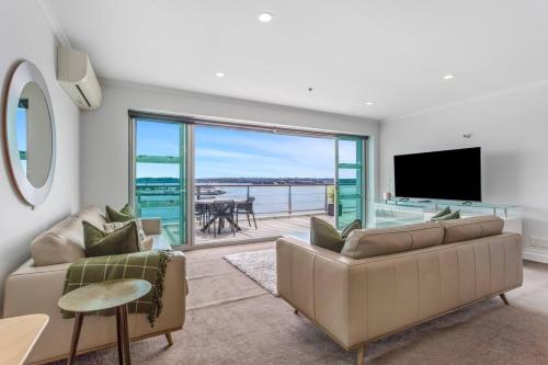 QV Stays Luxe Waterfront Haven, Auckland