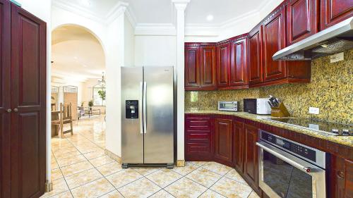 Altos Del Flamingo 38- 3Br House With Pool