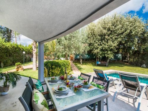 Holiday home with large private pool Holiday home with large private pool