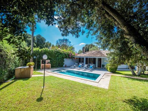 Holiday home with large private pool Holiday home with large private pool