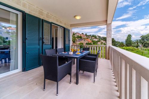 Villa with Sea View image 6