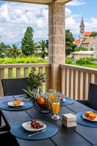 Villa with Sea View image 5