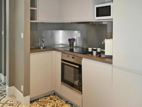 廚房, Holiday Home in Carnac near Sandy Beach in 卡赫納克