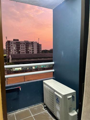 Cream house Cream house