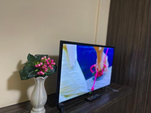 Cream house Cream house