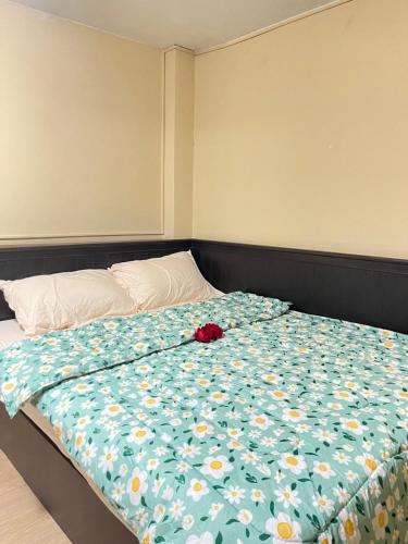 Cream house Cream house