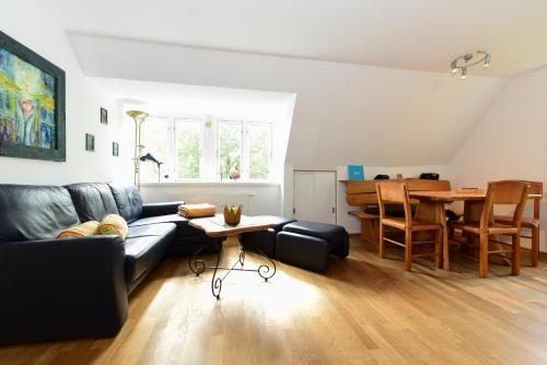 An der Löwenhöhle An der Löwenhöhle