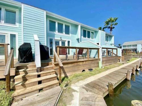 Key Allegro Condo on the BAY with BOAT DOCK & POOL!
