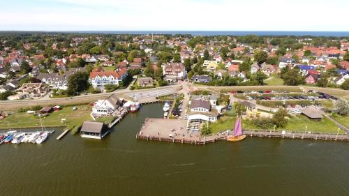 Boddenwelle in Zingst