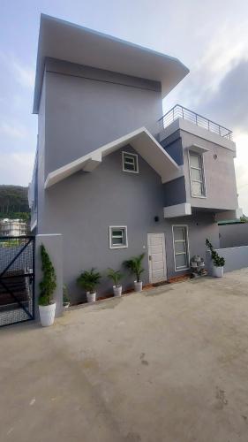 Samaphi Homestay in Golf Links