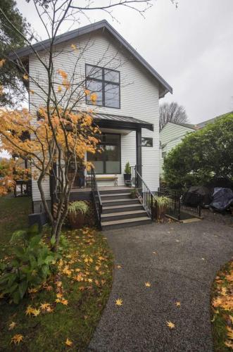 2 Bedroom Getaway Near Downtown near Ballard Locks