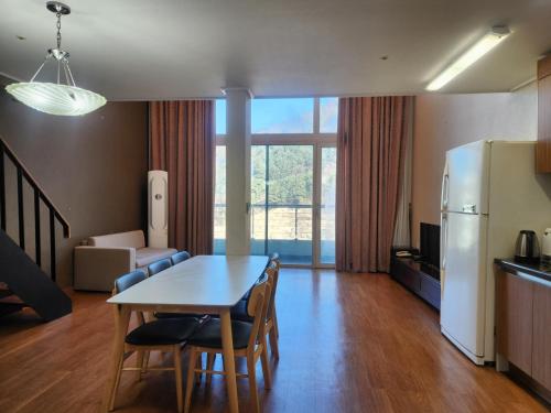 Mayhills Resort in Gohan-eup