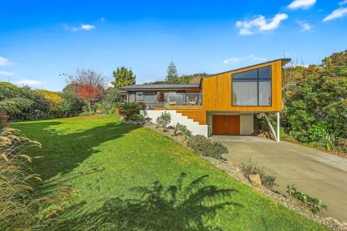 Redwoods Getaway in Lynmore